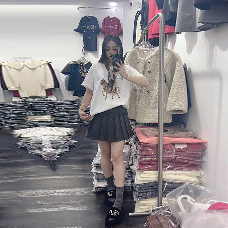 大码女装圆领短袖卡通图案T恤衫