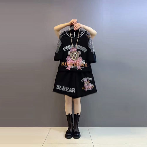 卡通图案短袖上衣短裤亮钻两件套