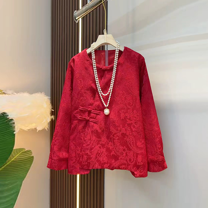 圆领长袖盘扣暗花上衣