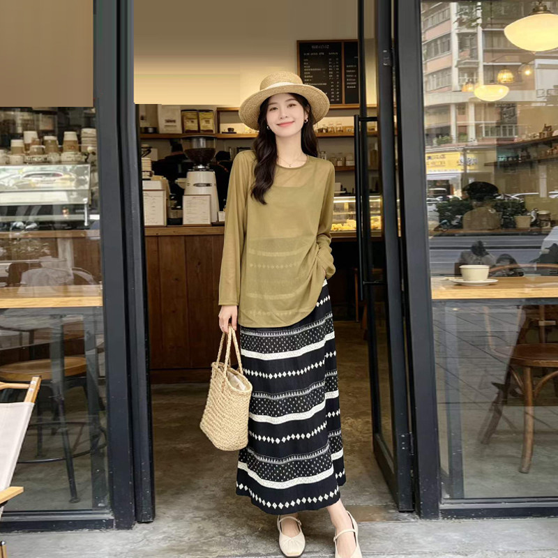 加大码女装长袖净版防晒上衣胖妹妹宽松遮胯松紧腰长款花纹半身裙