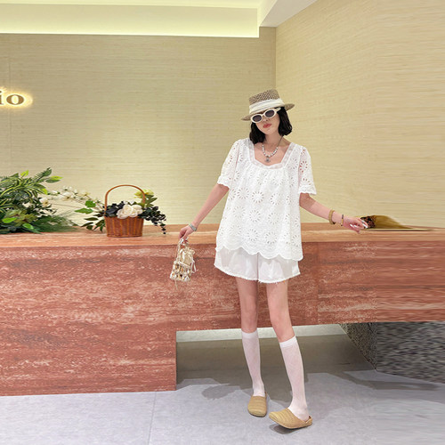 方领镂空花短袖上衣蕾丝裤脚短裤