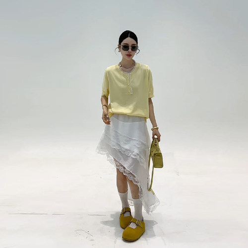 胖妹妹纽扣荷叶领短袖小衫