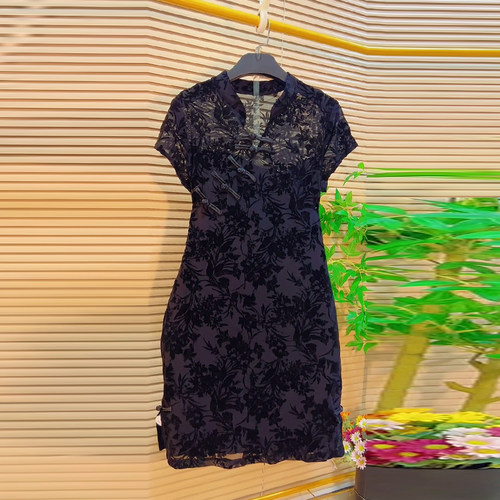 立领斜盘扣花朵蕾丝旗袍裙