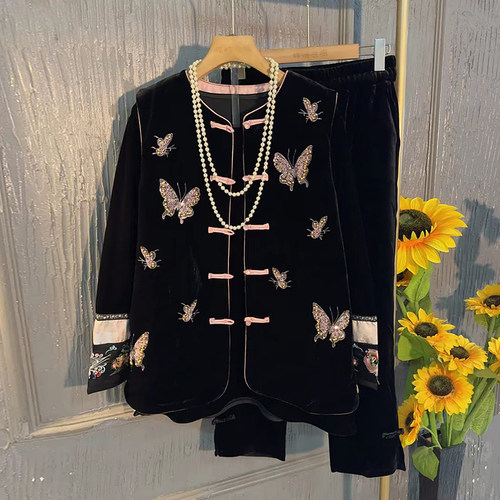 刺绣蝴蝶马甲花朵袖口小衫裤子