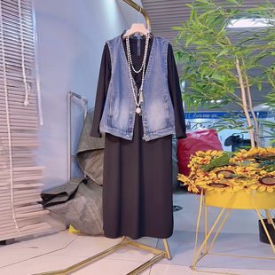 大码女装V领牛仔马甲圆领长袖连衣裙胖妹妹春秋款休闲显瘦两件套
