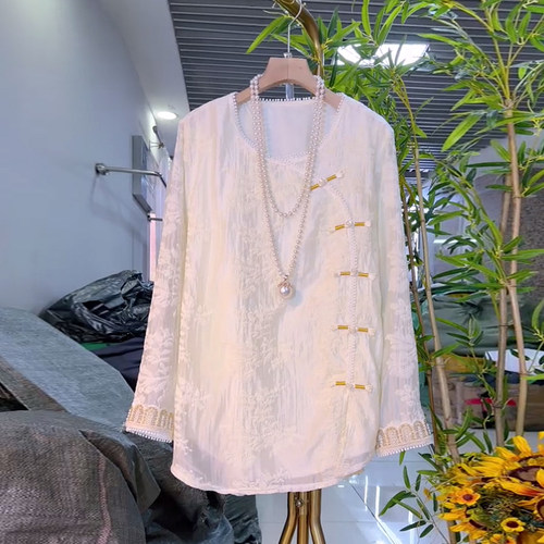 胖妹妹斜襟盘扣长袖亮钻衬衫