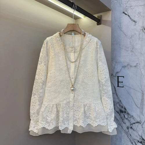 钉珠压褶领长袖蕾丝花小衫