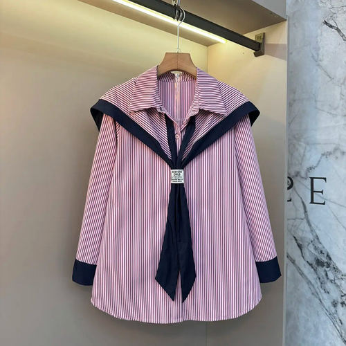 胖妹妹翻领披肩条纹衬衫