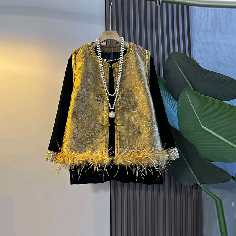 长袖圆领小衫毛毛底摆花纹马甲