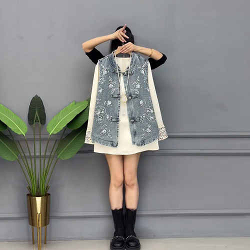 亮片花牛仔马甲圆领长袖小衫