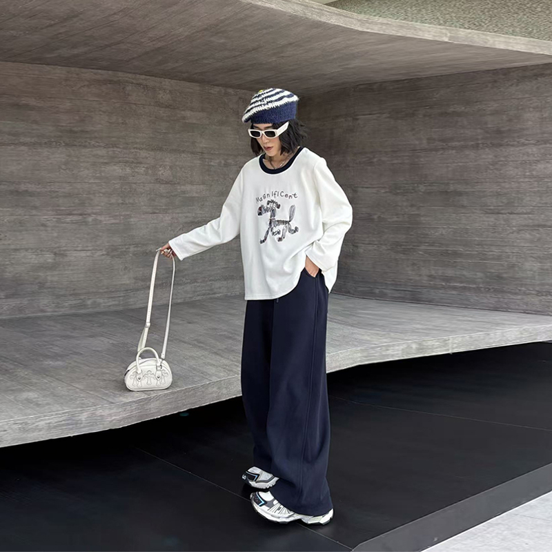 拼色领长袖卡通图案上衣