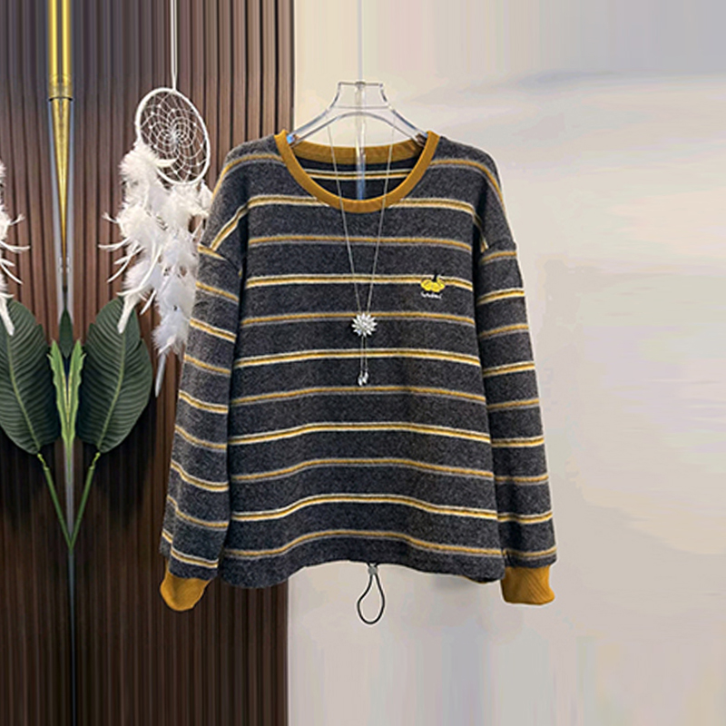 大码圆领长袖条纹上衣