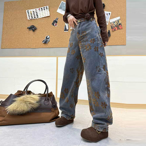 大码女装花朵弯刀牛仔裤