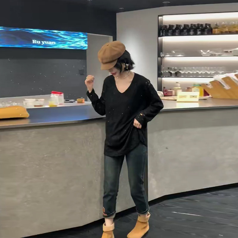 大码女装蕾丝长袖小衫胖妹妹V领2025秋冬款洋气黑色百搭减龄上衣,女装/女士精品,大码内搭,淘宝优惠券,粉丝福利购,淘宝优惠卷
