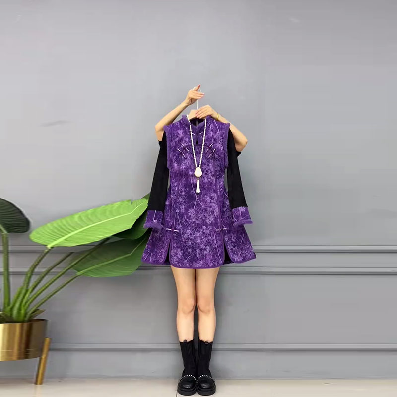 拼色袖口打底衫立领盘扣马甲裙