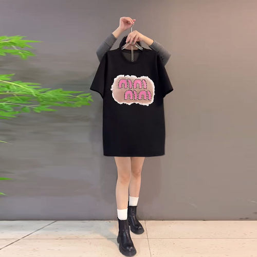 胖妹妹亮钻字母短袖T恤衫