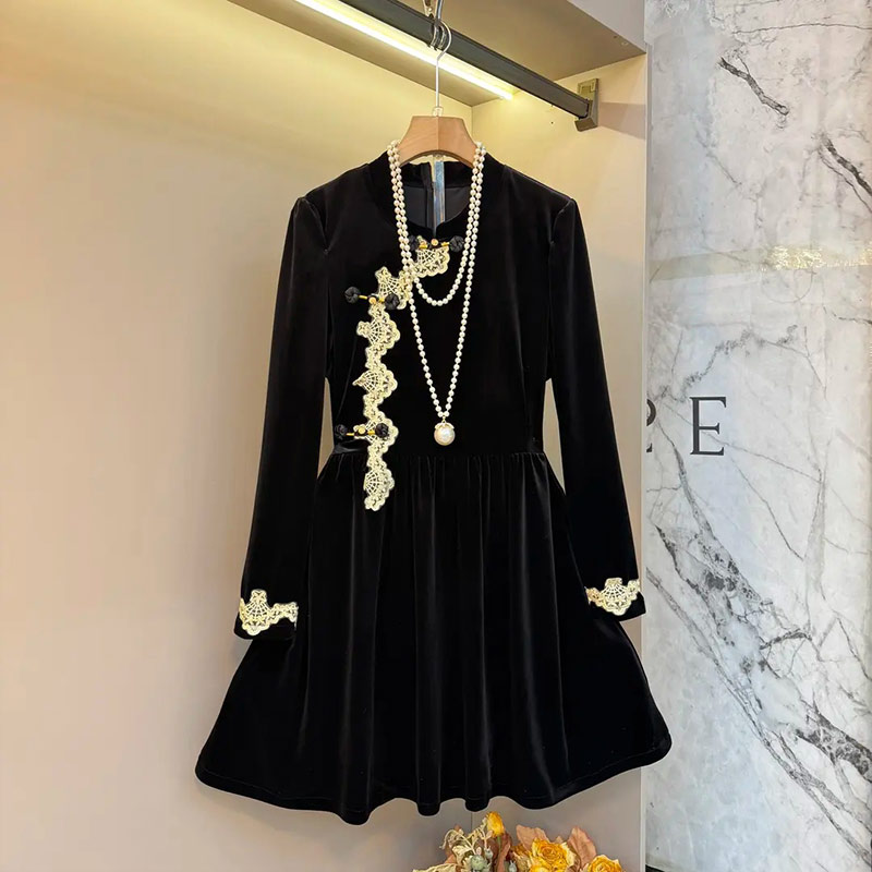 拼色蕾丝袖口斜盘扣旗袍裙