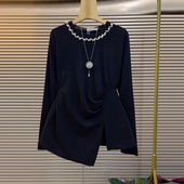 胖妹妹加肥圆领钉珠边侧压褶长袖 轻熟风显瘦黑色上衣 女装 小衫 大码