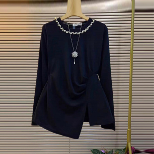 女装 大码 轻熟风显瘦黑色上衣 小衫 胖妹妹加肥圆领钉珠边侧压褶长袖