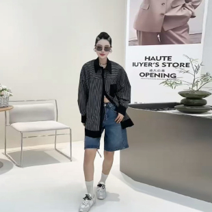 条纹上衣胖妹妹2026春秋款 百搭衬衫 大码 时尚 女装 加肥显瘦翻领长袖