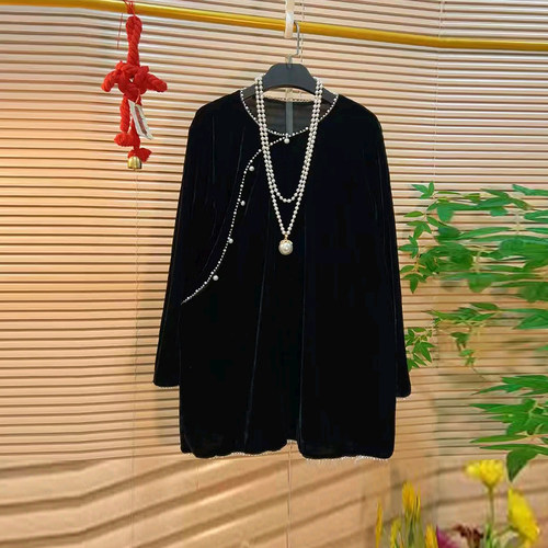 大码女装钉珠领长袖丝绒上衣