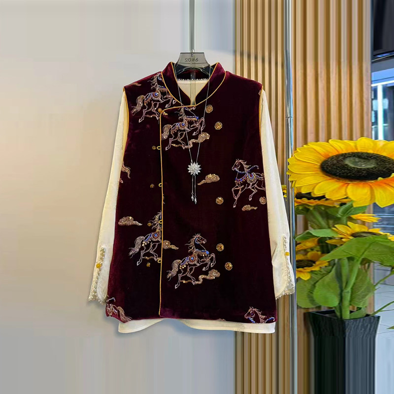 加肥刺绣图案国风马甲韩版大码女装小众小众设计洋气开叉袖口小衫,女装/女士精品,大码内搭,淘宝优惠券,粉丝福利购,淘宝优惠卷