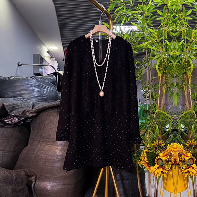 大码女装V领长袖亮钻大衫