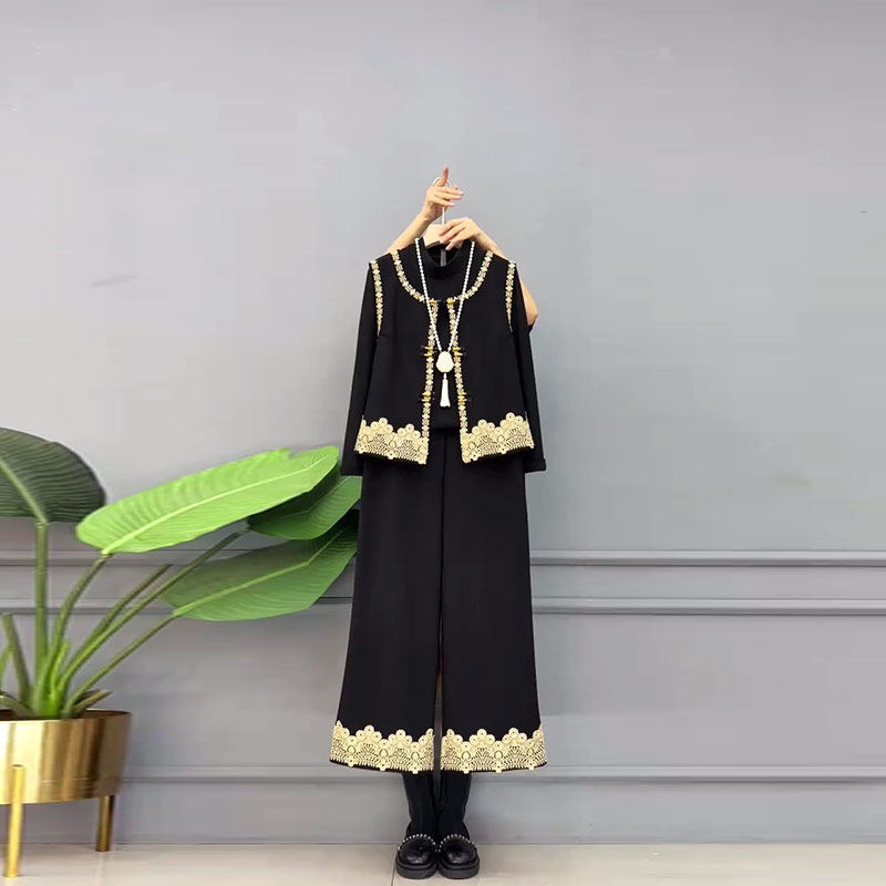 加肥圆领拼色边马甲高领长袖打底衫阔腿裤大码女装气质洋气三件套,女装/女士精品,大码套装,淘宝优惠券,粉丝福利购,淘宝优惠卷