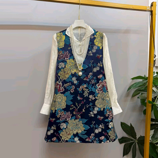 大码女装V领满身花朵马甲裙胖妹妹2026早春新款翻领长袖暗花小衫