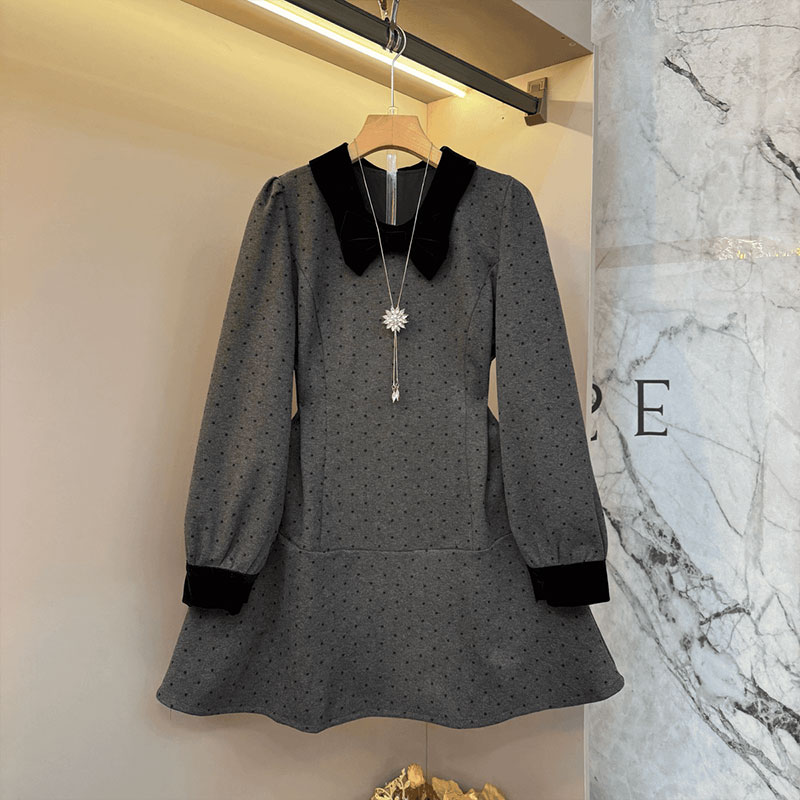 大码女装拼色翻领长袖连衣裙