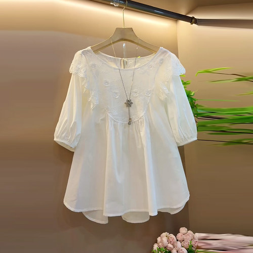 加肥蕾丝荷叶肩短袖小衫