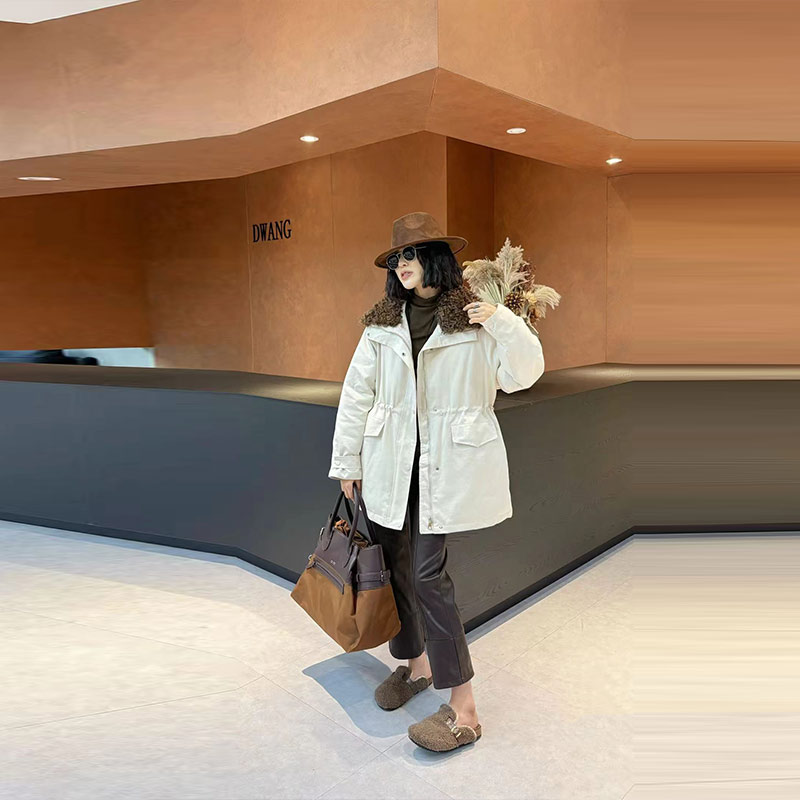 羊羔毛翻领长袖棉服外套