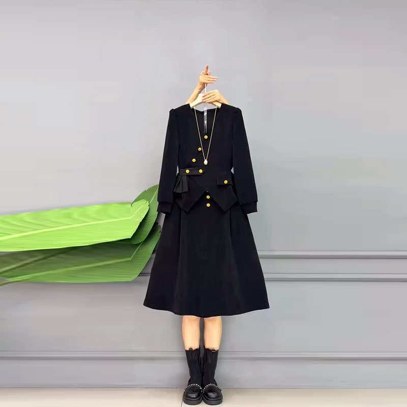 V领侧腰带纽扣长袖上衣半身裙