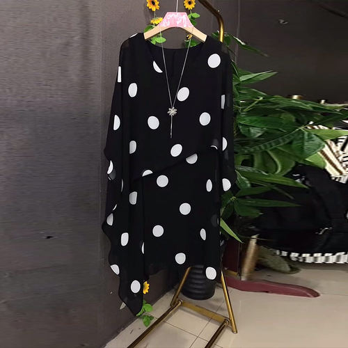 大码女装圆领拼色点点上衣