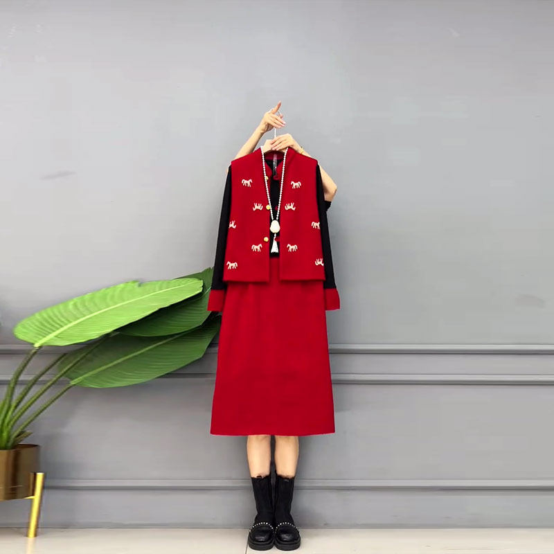 加肥胖MM立领卡通图案马甲拼色袖口小衫半身裙大码女装气质三件套,女装/女士精品,大码套装,淘宝优惠券,粉丝福利购,淘宝优惠卷