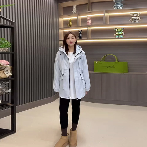 连帽收腰长袖冲锋衣棉服外套