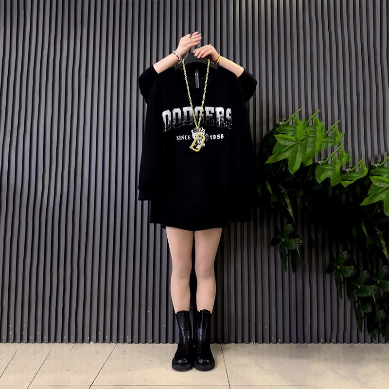 大码女装圆领长袖卡通图案字母上衣宽松遮肚子胖妹妹韩版休闲卫衣,女装/女士精品,大码内搭,淘宝优惠券,粉丝福利购,淘宝优惠卷