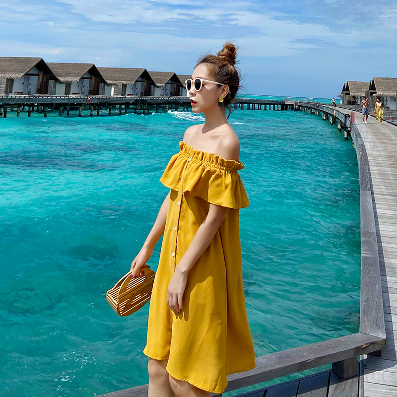 小个子海边度假纯色扣子A字裙