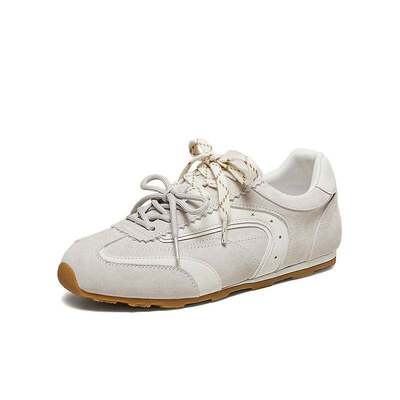 百思图2026春季新款真皮内薄底德训鞋运动女休闲鞋D3918AM6