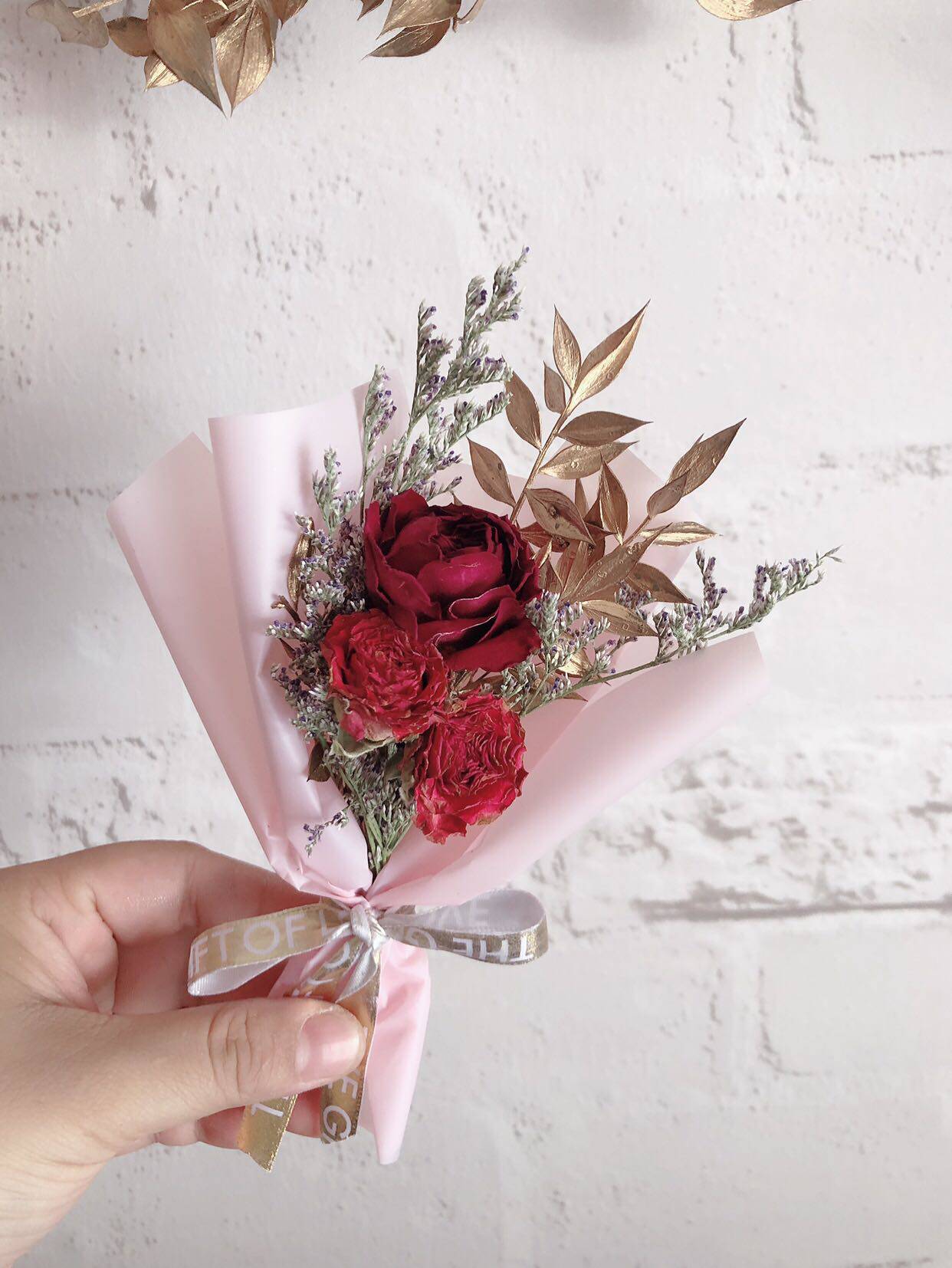 爆美惊艳干玫瑰金叶子干花永生花小花束伴手礼商务礼物小花束 怡人小驿品味清香季节 淘优券