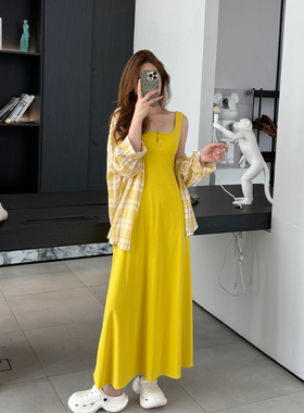 法式温柔风黄色简约吊带连衣裙度假风长裙休闲翻领格纹衬衫套装女