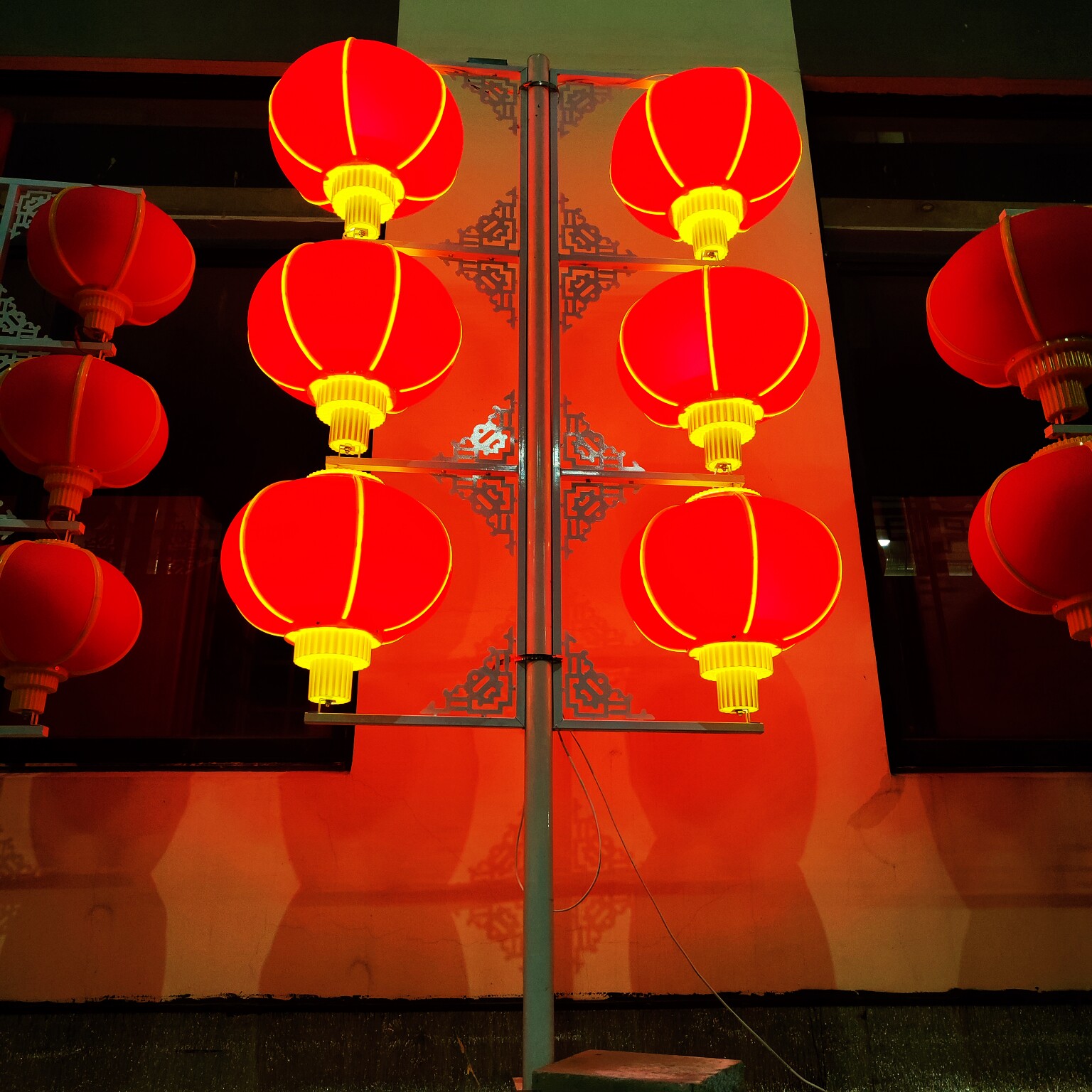 亚克力塑料防水发光户外连串喜庆红色路灯杆南瓜灯笼市政工程亮化