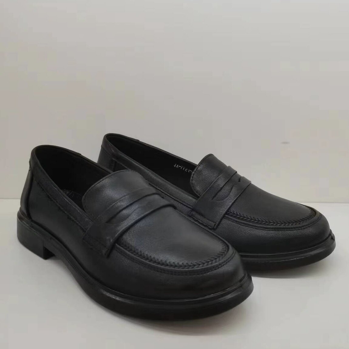 亮点女人7721专柜正品2024春季款牛皮浅口圆头粗跟舒适大码女鞋5