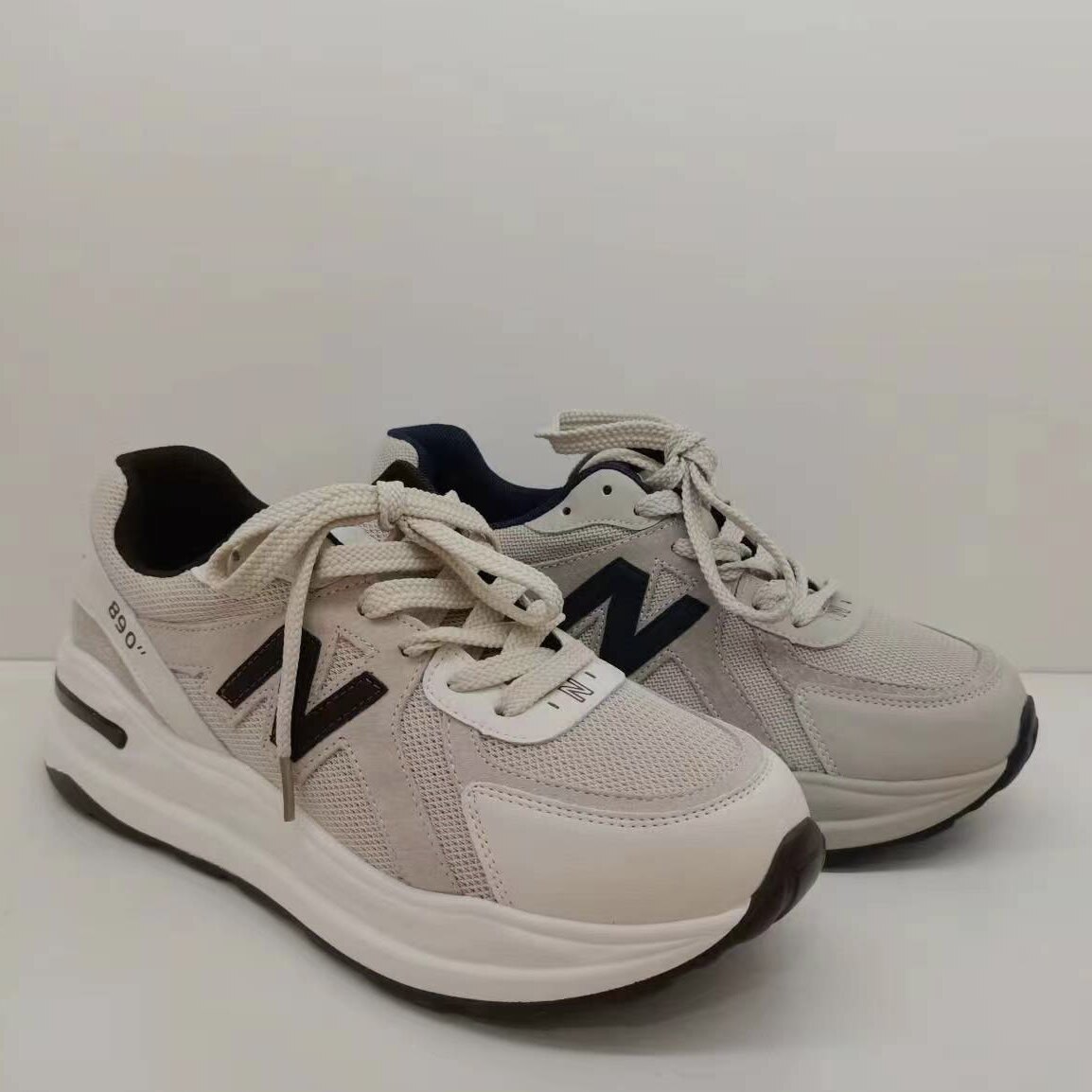 亮点女人6152专柜正品2023春季新款牛皮系带透气休闲运动女鞋5