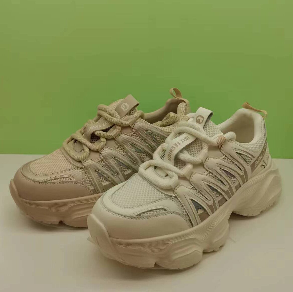 亮点女人6116-1女鞋2024春季款牛皮松糕底舒适时尚运动鞋休闲鞋5