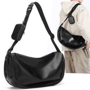 2026新款休闲简约风黑色PU饺子包男女斜挎包大容量时尚通勤单肩包
