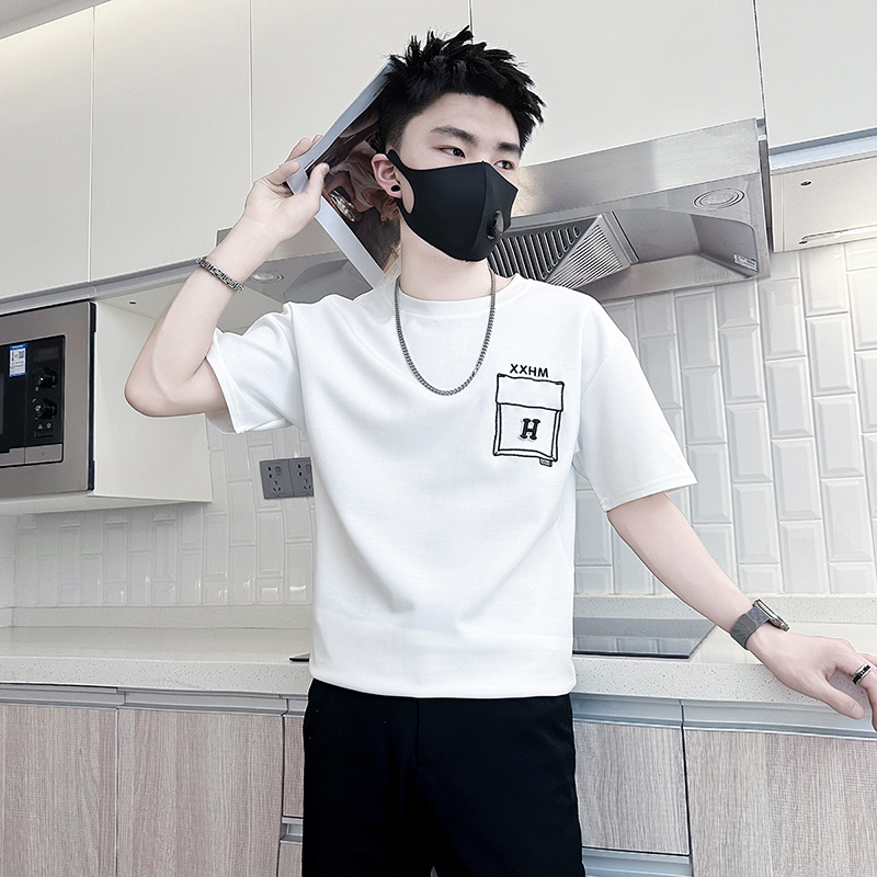夏季痞帅短袖t恤男潮流刺绣体恤