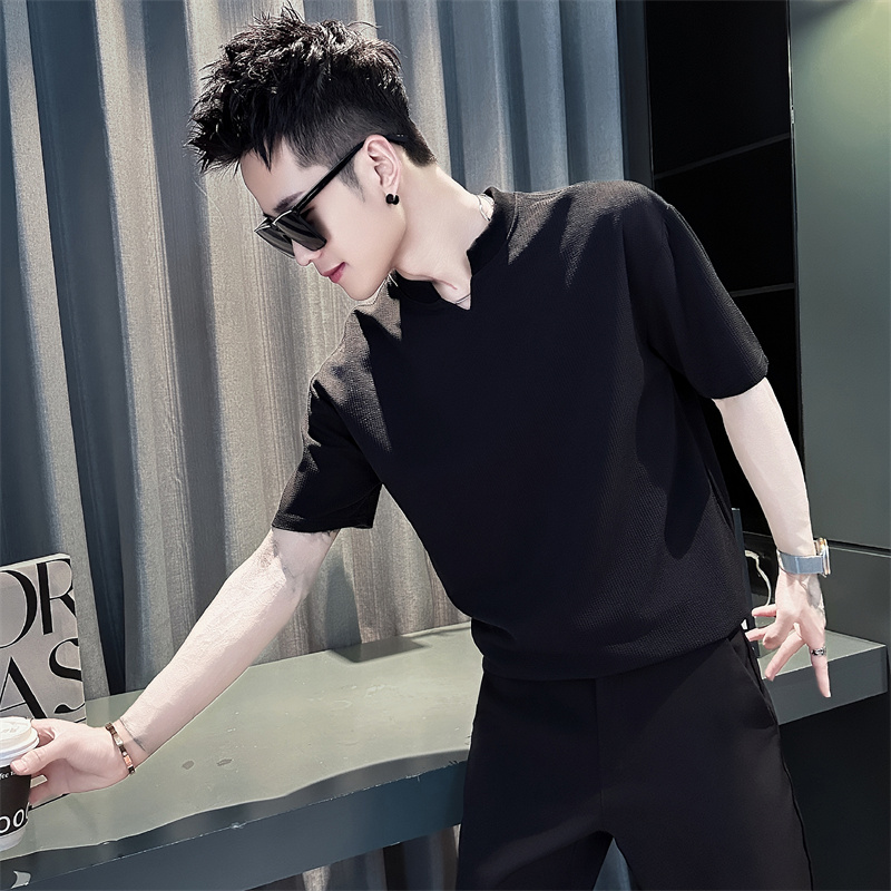 夏季短袖t恤男款潮流帅气V领体恤