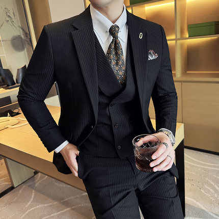 高级感小西装男款痞帅炸街一套韩版新郎结婚礼服潮牌条纹西服套装