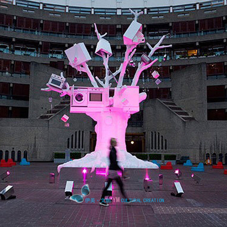 浪漫时尚甜美七彩变色粉色树美陈创意定制广场大堂厅楼梯天井装置